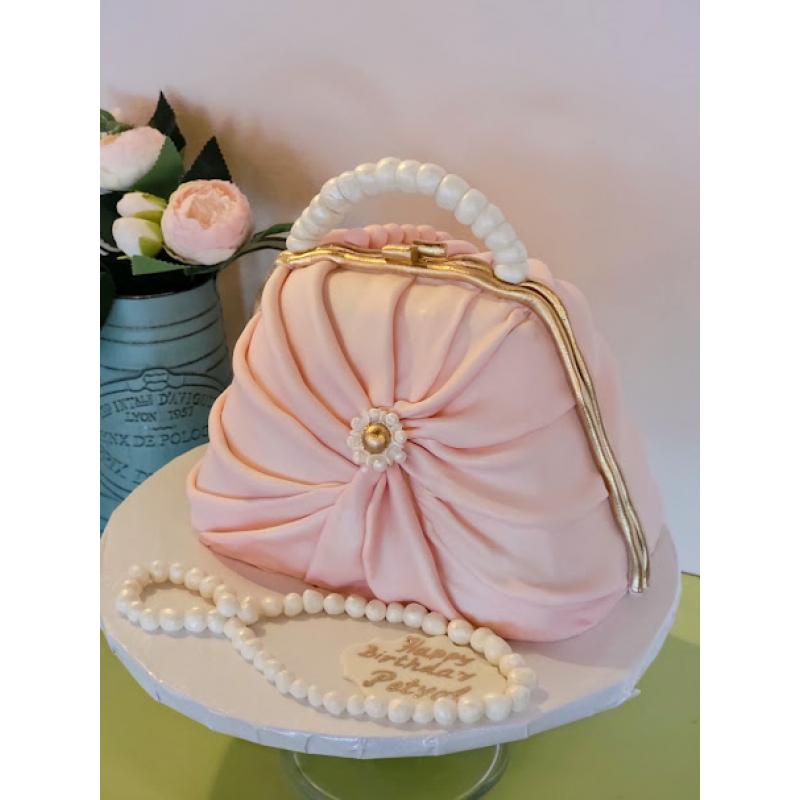 A Little Purse Cake